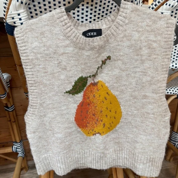 KNIT WOOL-BLEND ROUND NECKLINE PEAR GRAPHIC VEST Women's Small - Picture 9 of 11